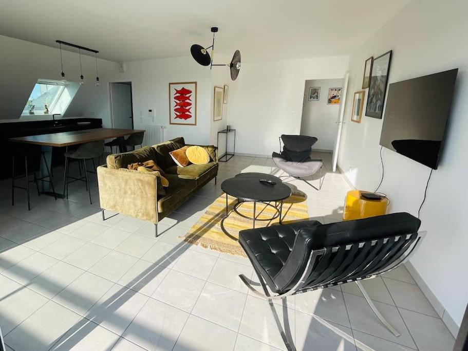 Appartement Lumineux Et Spacieux, Terrasse Et Parking Prive Concarneau Exterior photo